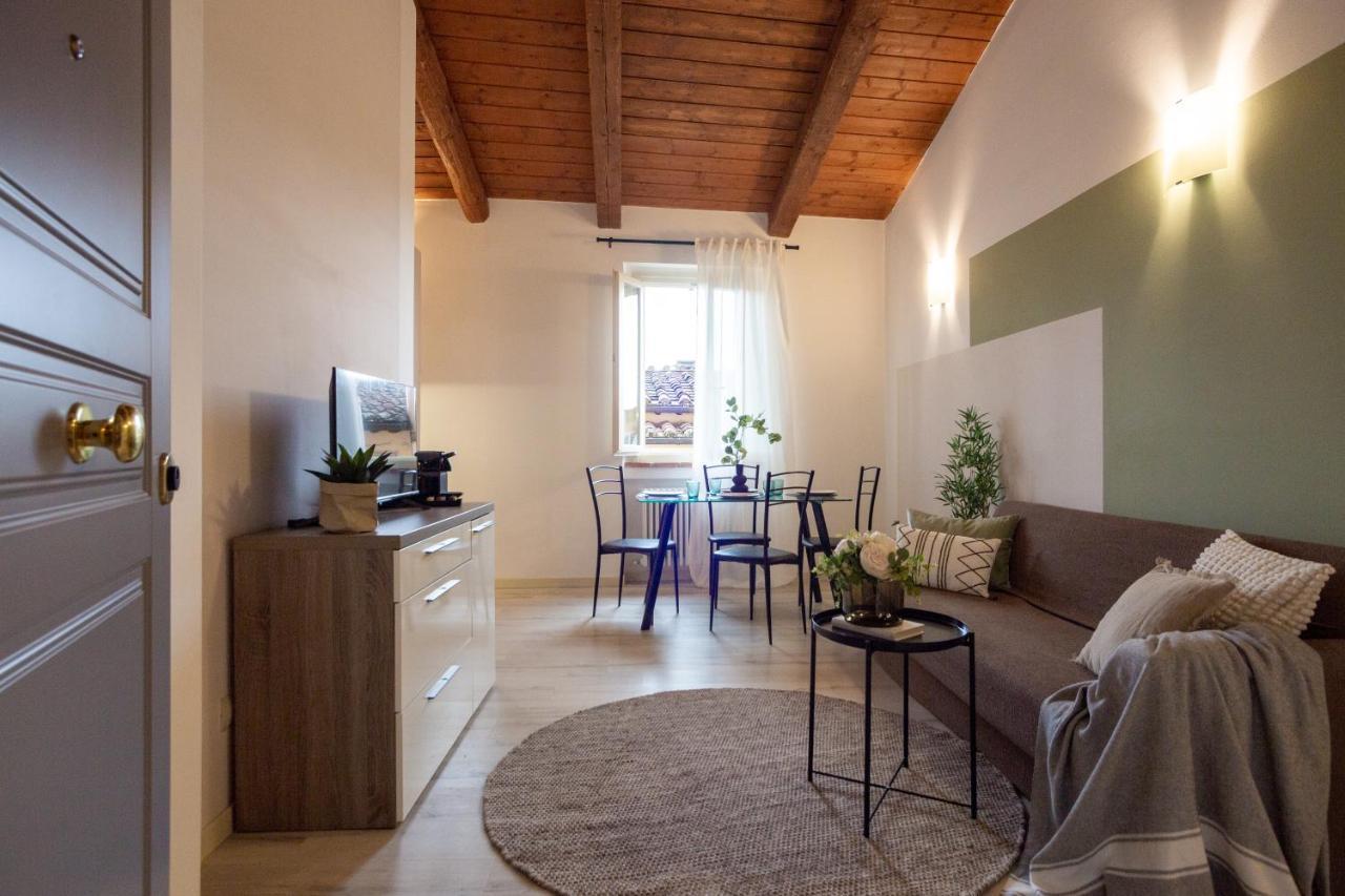 Chic Apartment In The Historic Center Of بيرودجا المظهر الخارجي الصورة